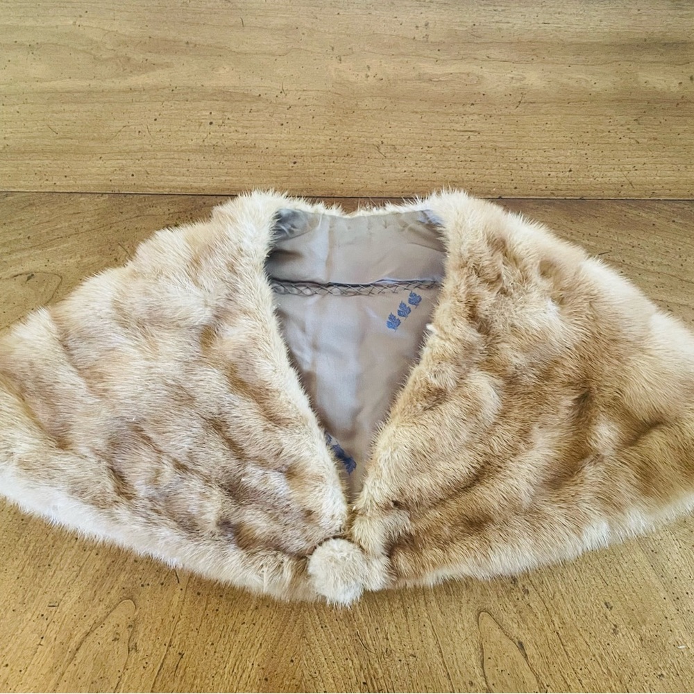 Vintage Champagne Mink Fur Shawl / Capelet / Stole – Old-Hollywood Glam